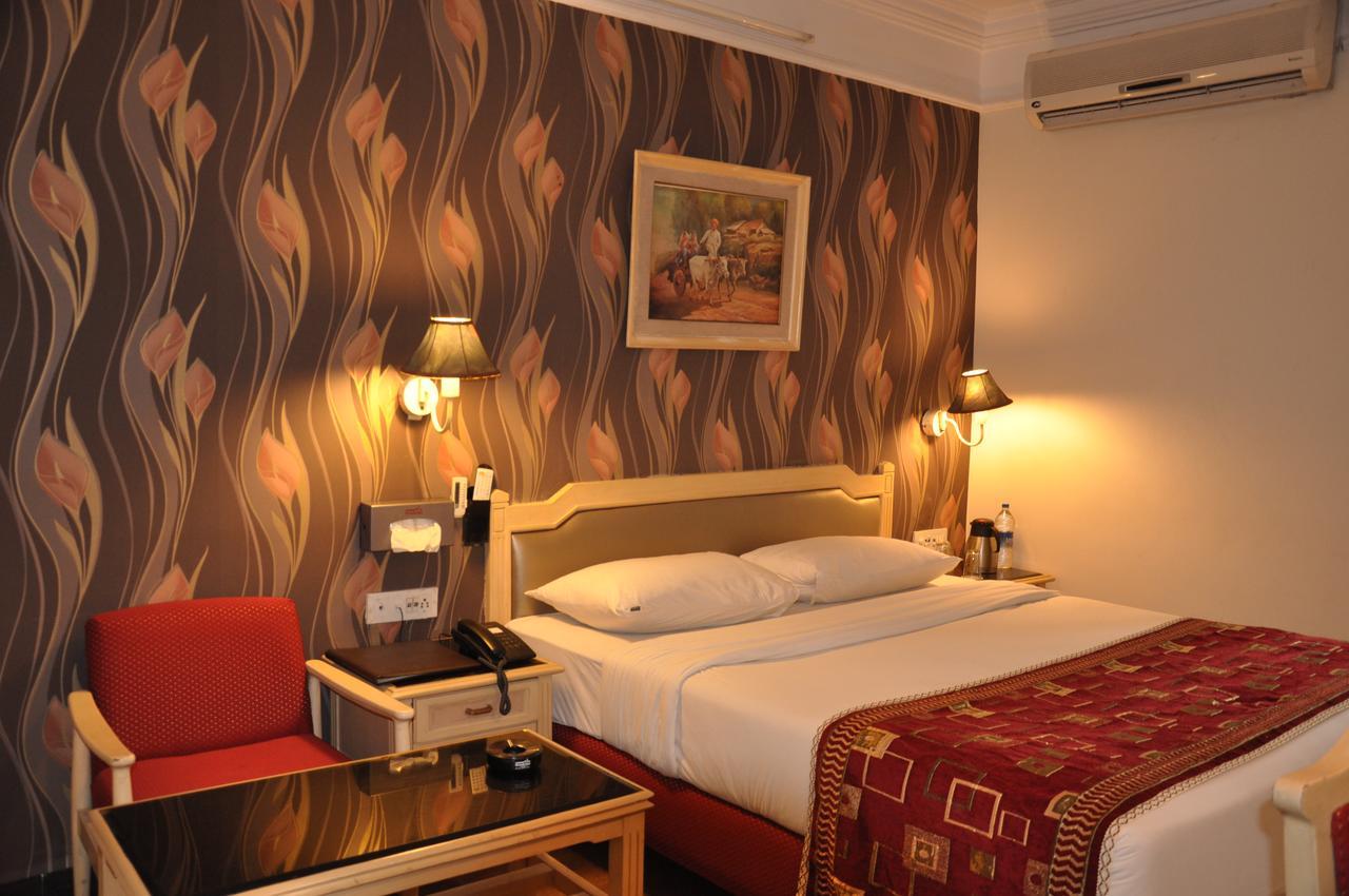 Hotel Sovereign Daman Zewnętrze zdjęcie