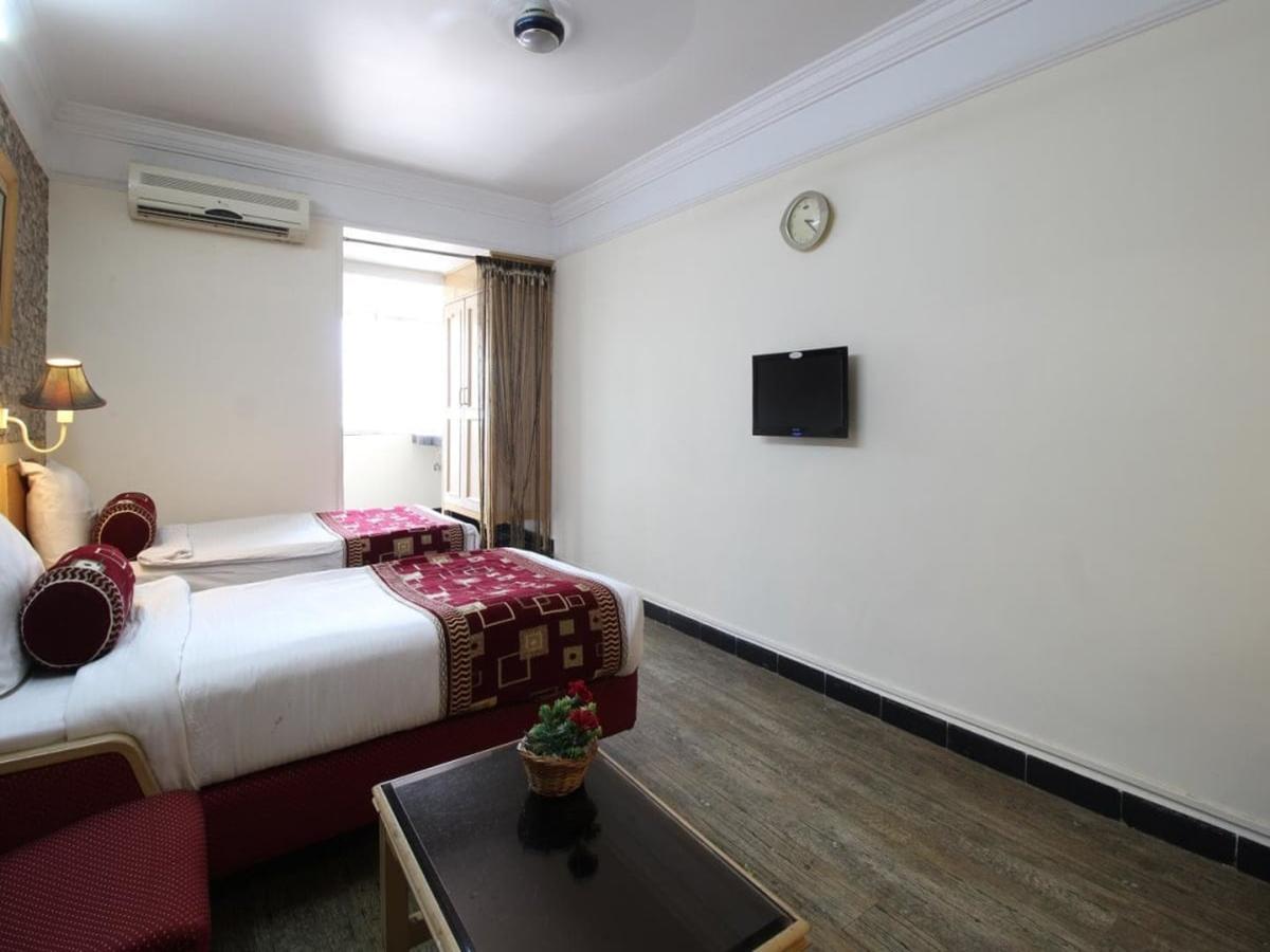 Hotel Sovereign Daman Zewnętrze zdjęcie