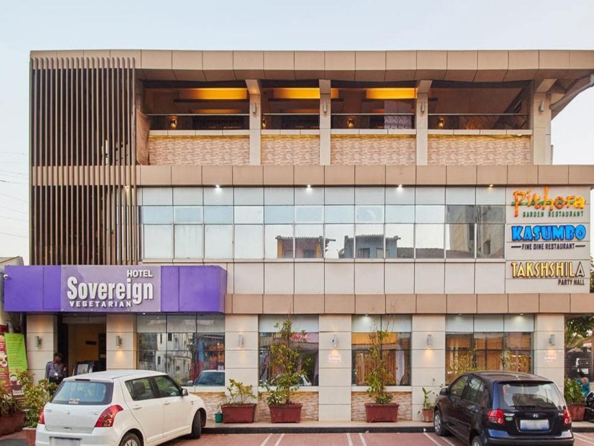 Hotel Sovereign Daman Zewnętrze zdjęcie